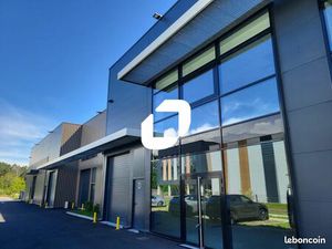 Local d'activité 1 848 m²