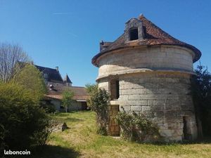 Maison 12 pièces 310 m²