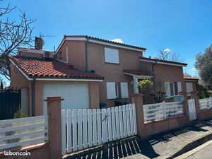 Villa t6 avec piscine