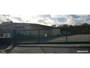 Bâtiment logistique bureaux