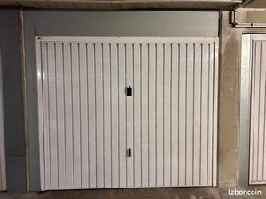 Box dans résidence de standing sécurisée