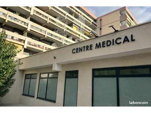 Centre Medical Bureaux à louer