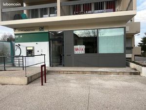 Local 86 m² centre ville