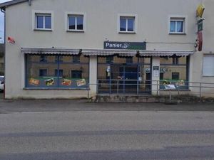 Local commercial 176 m²