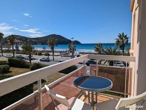 T2 VUE MER Les Lecques avec parking