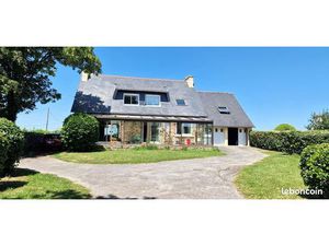 Grande maison avec studio