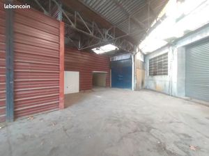 Box Entrepôt à Louer