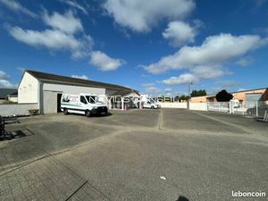 Local d'activité 270 m²