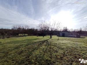 Terrain 2100 m² CHASSENEUIL DU POITOU