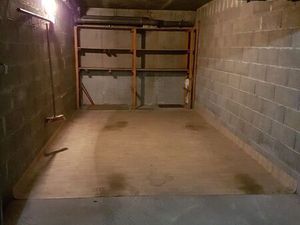 Loue garage fermé claix