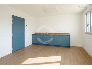 Local 137 m² Le Bouscat