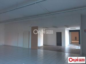 Local commercial 550 m²