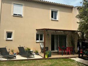 Maison 110m² + garage à Montségur sur Lauzon