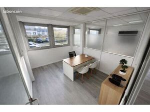 Local commercial bureau à louer 12m2 - Melun Gare