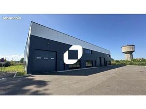 Local d'activité 392 m²