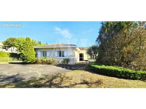 MAGNAC-SUR-TOUVRE - 10 MINS ANGOULEME - PAVILLON DE 170 m² DE PLAIN-PIED  DOUBLE GARAGE  S