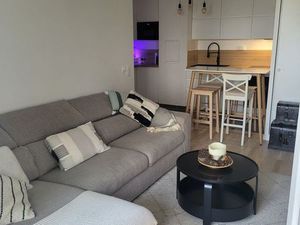 Appartement meublé 3 pièces – 62 m² – Balcon 13 m² – Parking – Noisy-Champs