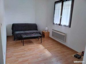 Studio meublé au calme