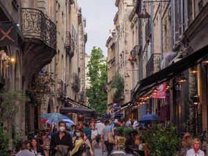 Local commercial Bordeaux centre