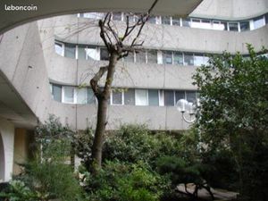 Local professionnel 70 m² + option parking  Bordeaux Centre