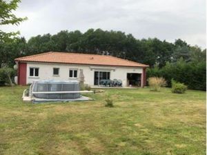 Maison / villa 127 m2 de 2016 ( 5900 m2 de terrain )