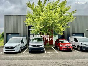 Local industriel 306 m²