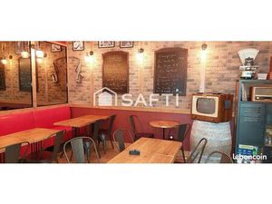 Murs commerciaux 86 m² AZILLE