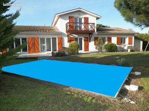 Vue dégagée / Calme / Proche ttes Comm. / Villa 196m² T7 + terr + piscine + dépdces. Réf.6