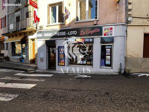 Fond de commerce  murs commerciaux 206 m² Saint-Marcellin