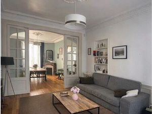 Maison bourgeoise 1920 – 160 m² – terrain 160 m² – parking privatif – Melun