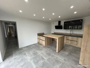 Maison en pierre entièrement rénovée