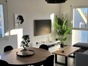 À louer - T2 de 45 m2 avec terrasse et parking privatif