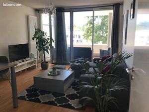 T2 meublé avec terrasse et parking sécurisé