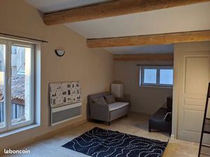 T2 Meublé 42m² Rénové – Hyper-centre St-Saturnin (Clim - DPE C)