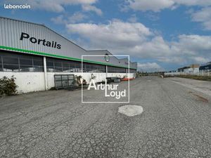 Local commercial 1 995 m²