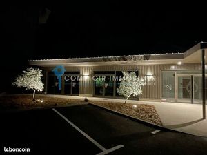 Local 42 m² Le Thor