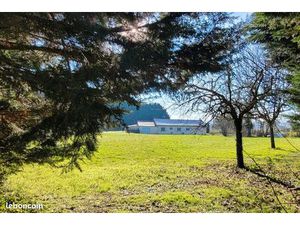 Maison lumineuse de 142 m² et jardin paysager de 9580m2