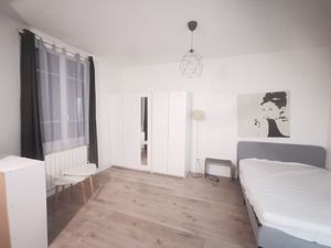 Studio 21 75m2 meublé