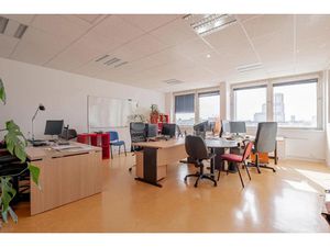 Location locaux professionnels 12 pièces 266 m² à Clichy (92110)  NaN €