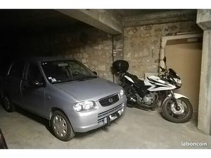 Parking sous sol pour une auto et une moto