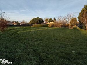 Terrain 1363 m² LA ROCHE SUR YON