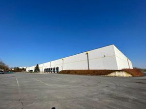 Location logistique sur LA VEUVE