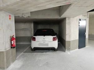 Place du parking au sous-sol Aubervilliers