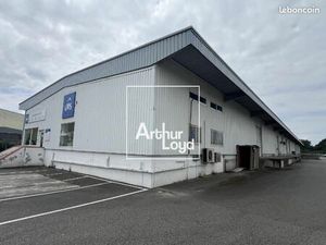 Local industriel 858 m²