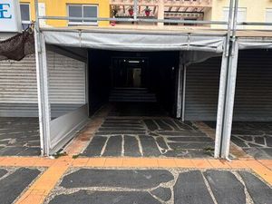 Murs commerciaux + studio – Terrasse – Cap d’Agde – 190 000