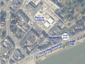 Local professionnel 35 m2 Duclair Centre ville