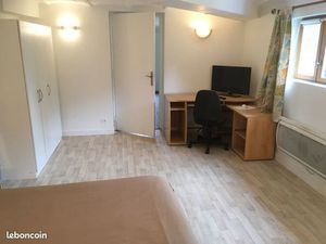 Appartement t2 meuble centre-ville louviers