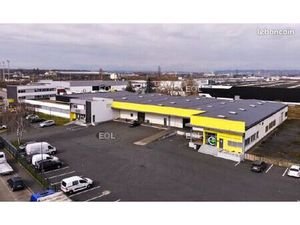 Local bureaux 2 080 m²