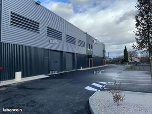 Local d'activité 316 m²