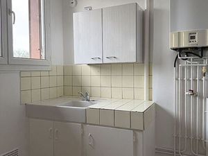 Studio 1 pièce 28 m²